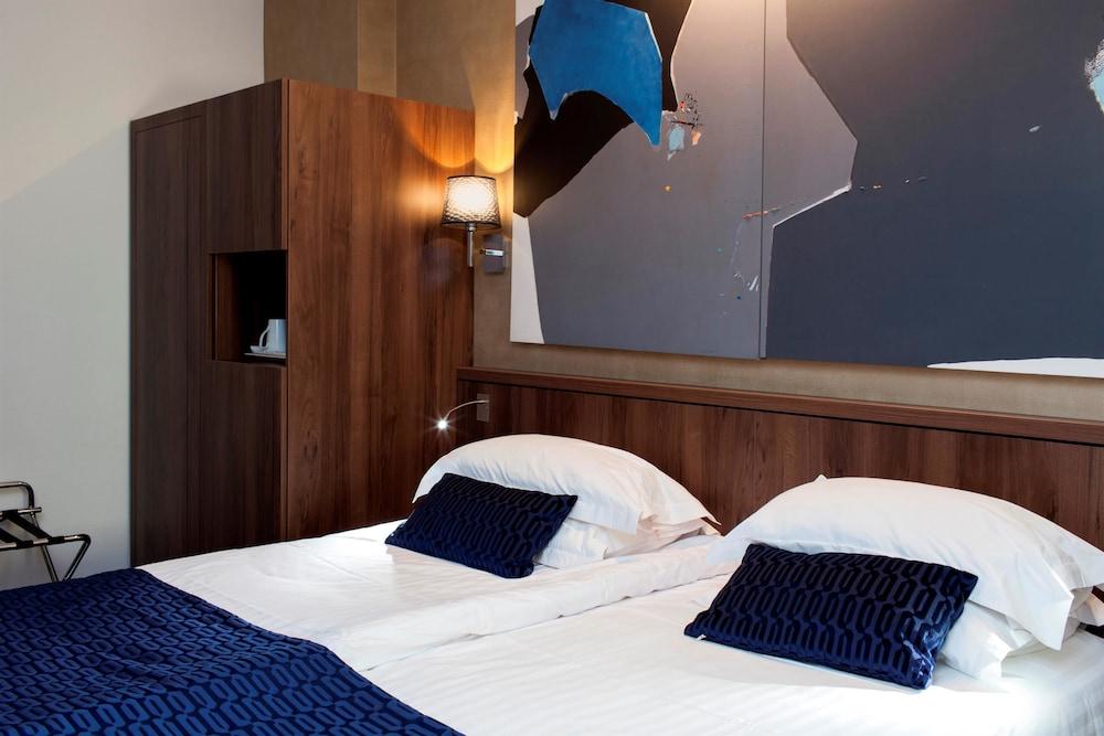 Western Monopole Metropole 4*